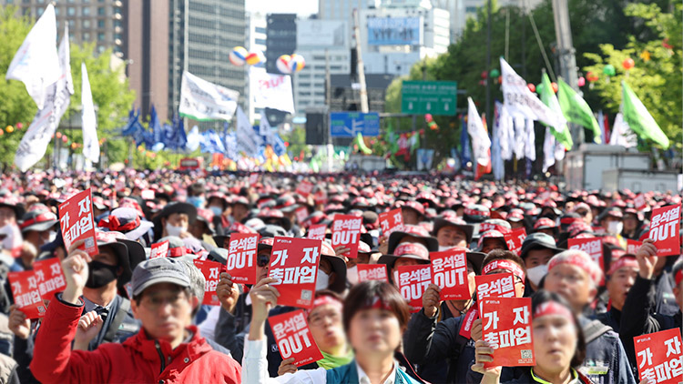 【五一国际劳动节，全球工人怒吼】台北、首尔、东京、吉隆坡、奥斯陆、芝加哥……